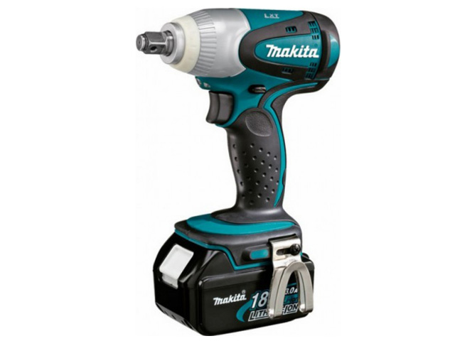Гайковерт ударный аккумуляторный Makita DTW251RME