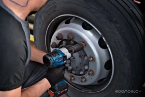  Гайковерт Bosch GDS 18V-1050 H Professional с 2-мя АКБ 8 Ah, кейс (06019J8502)- фото2