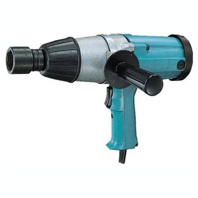    Makita 6906