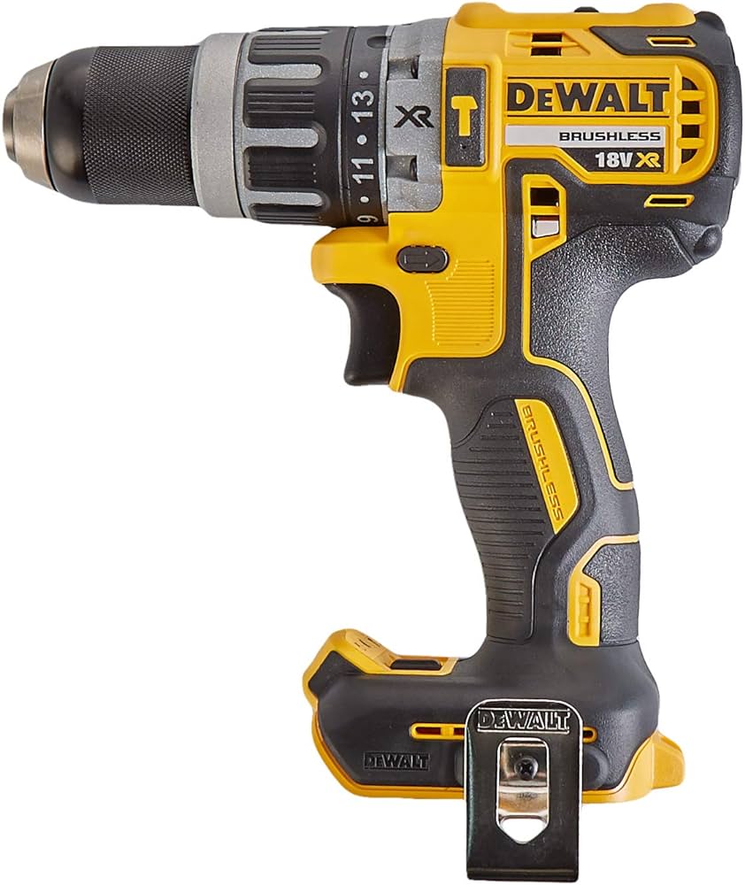 Шуруповерт DeWALT DCD796N