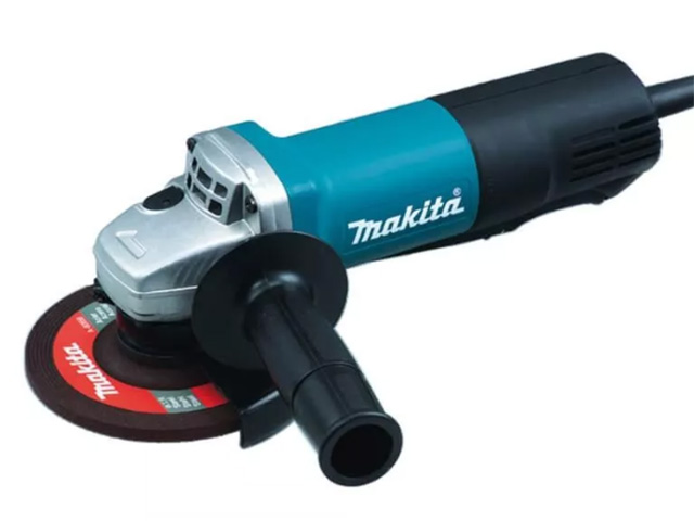   Makita 9558HPG