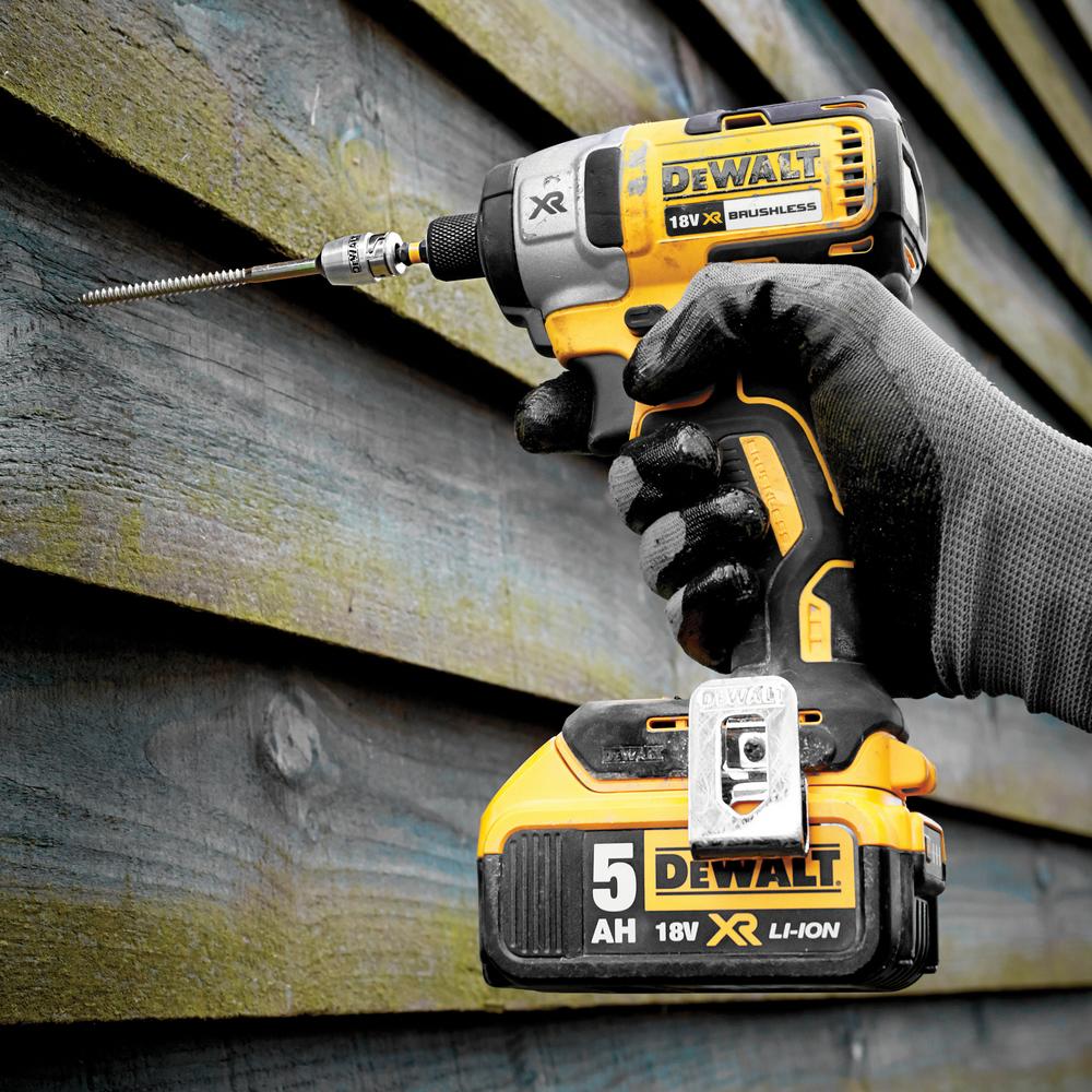    DeWALT DCF887P2 (DCF887P2-QW)